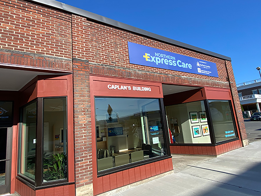 Photo of St. Johnsbury Express Care Entrance.